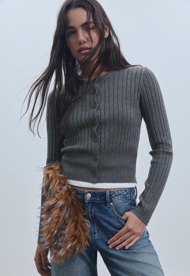 chaqueta de punto cuello efecto pelo
