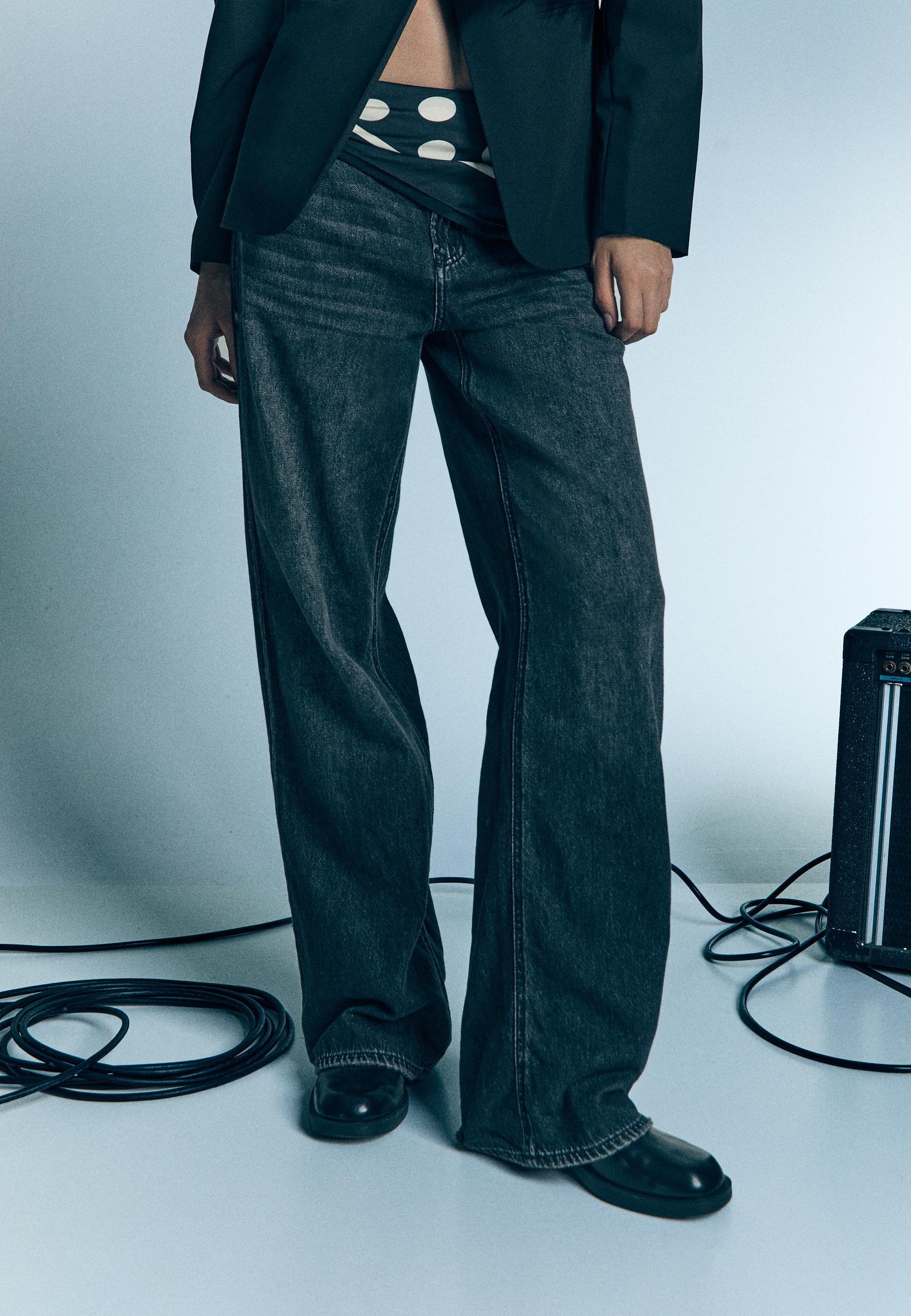 D91 Low wide-leg jeans — BLACK DENIM WASH