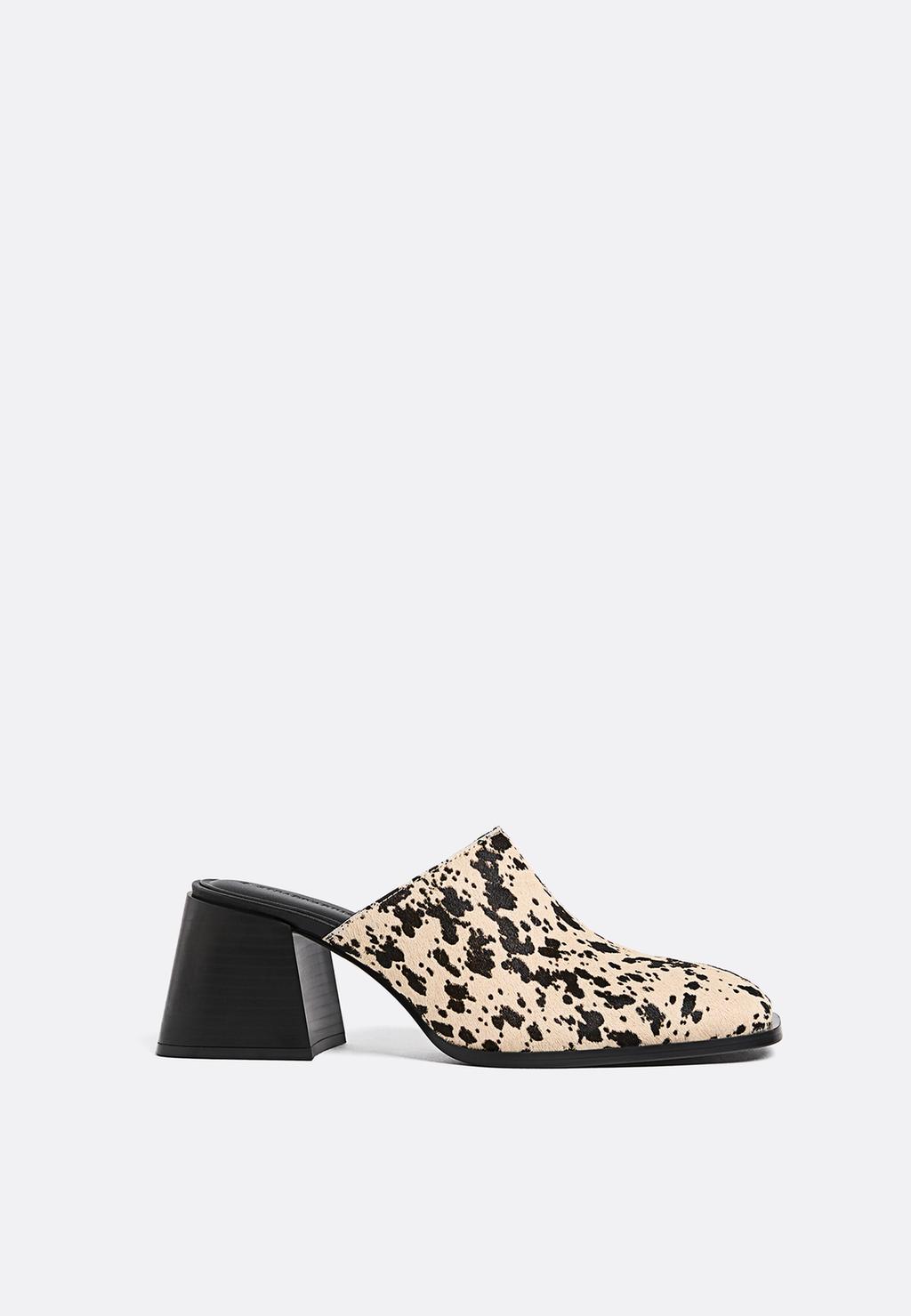 Σαμπό με τακούνι animal print με γούνα