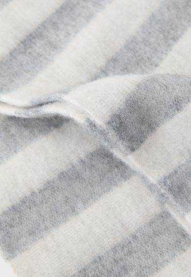 Striped scarf — Grey 3