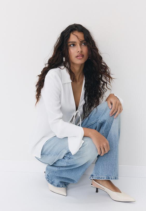 Stradivarius Satin Shirt With Ties Ecru M