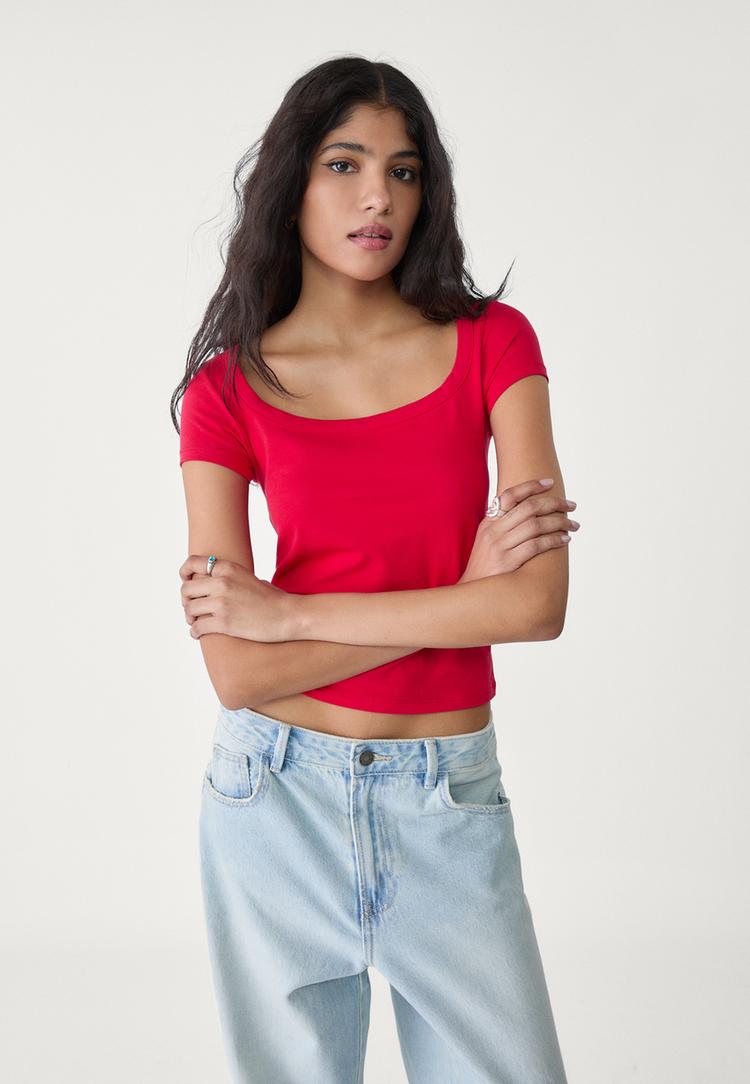 camiseta escote cuadrado