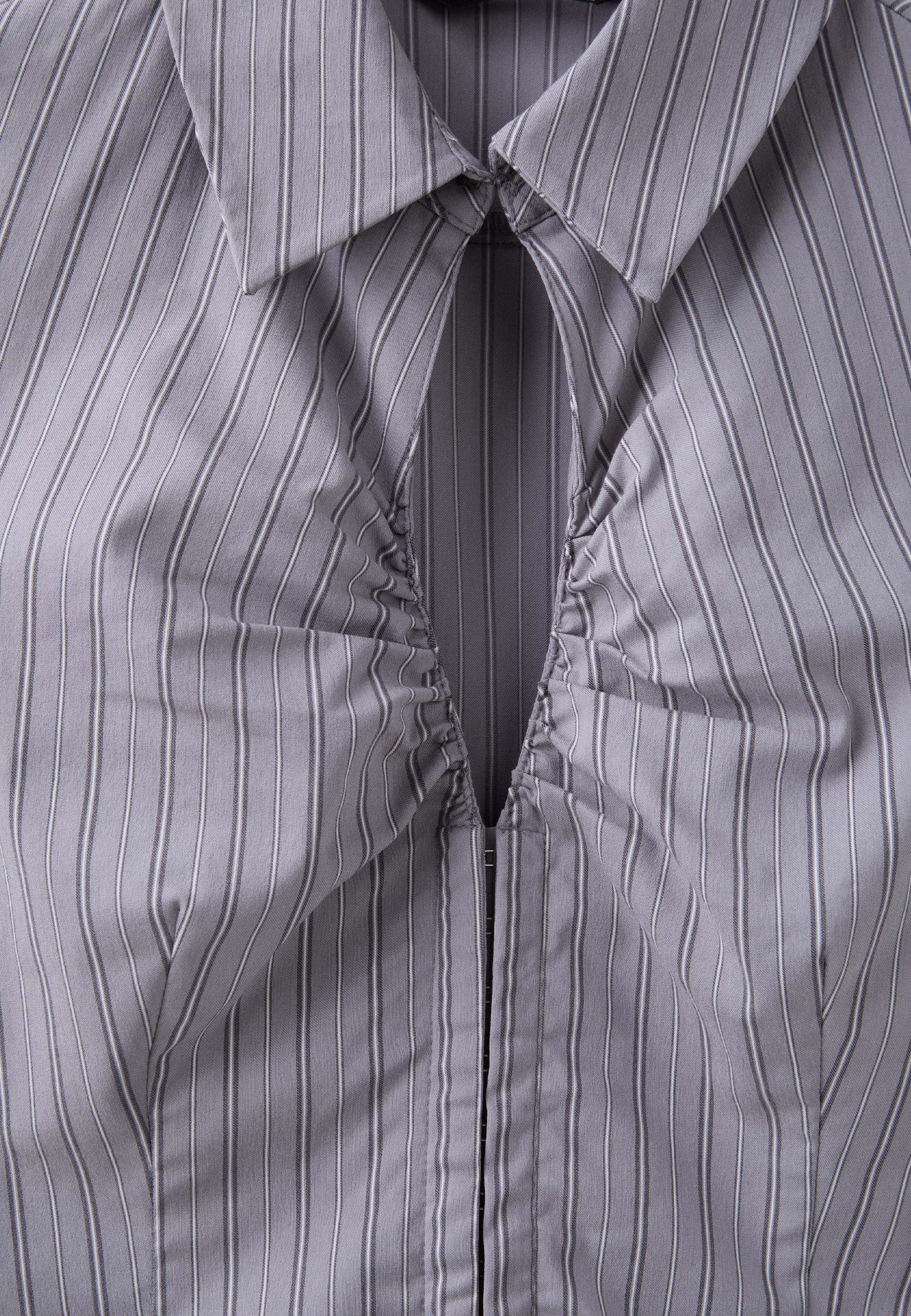 Short sleeve cut-out shirt — Pearl grey