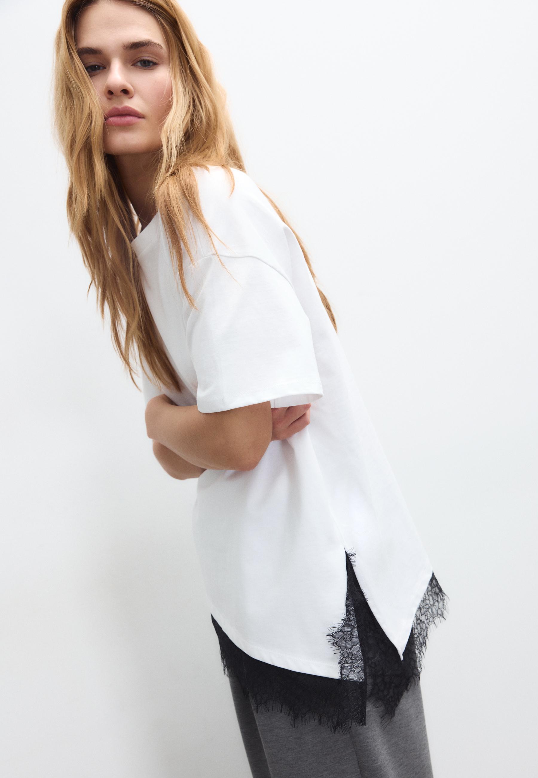 Short sleeve T-shirt with lace hem — White