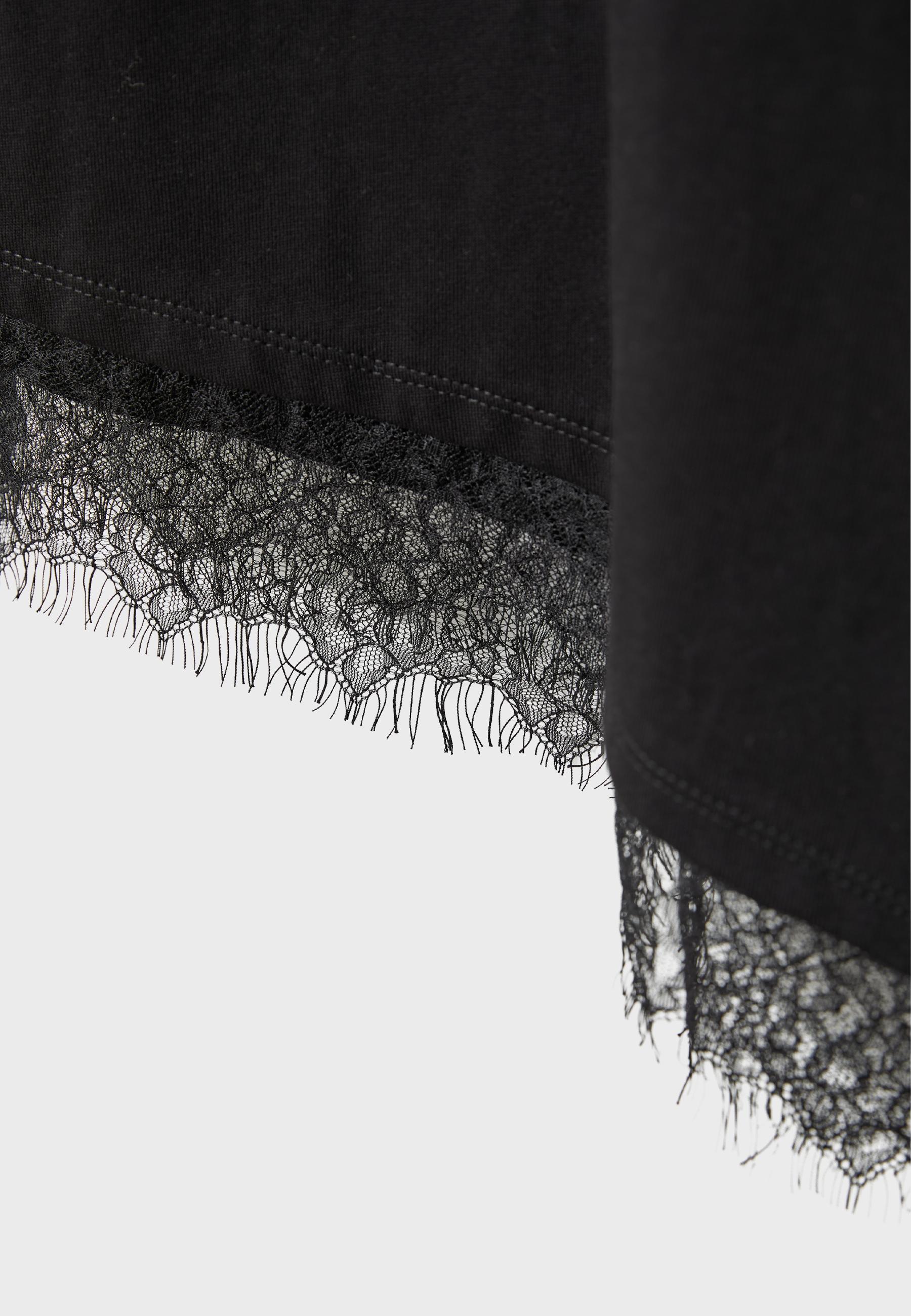 Short sleeve T-shirt with lace hem — Black