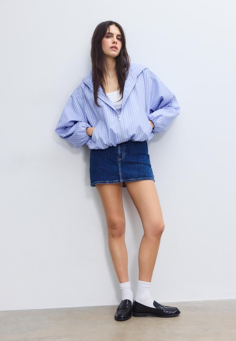 giacca base in nylon con cappuccio a righe