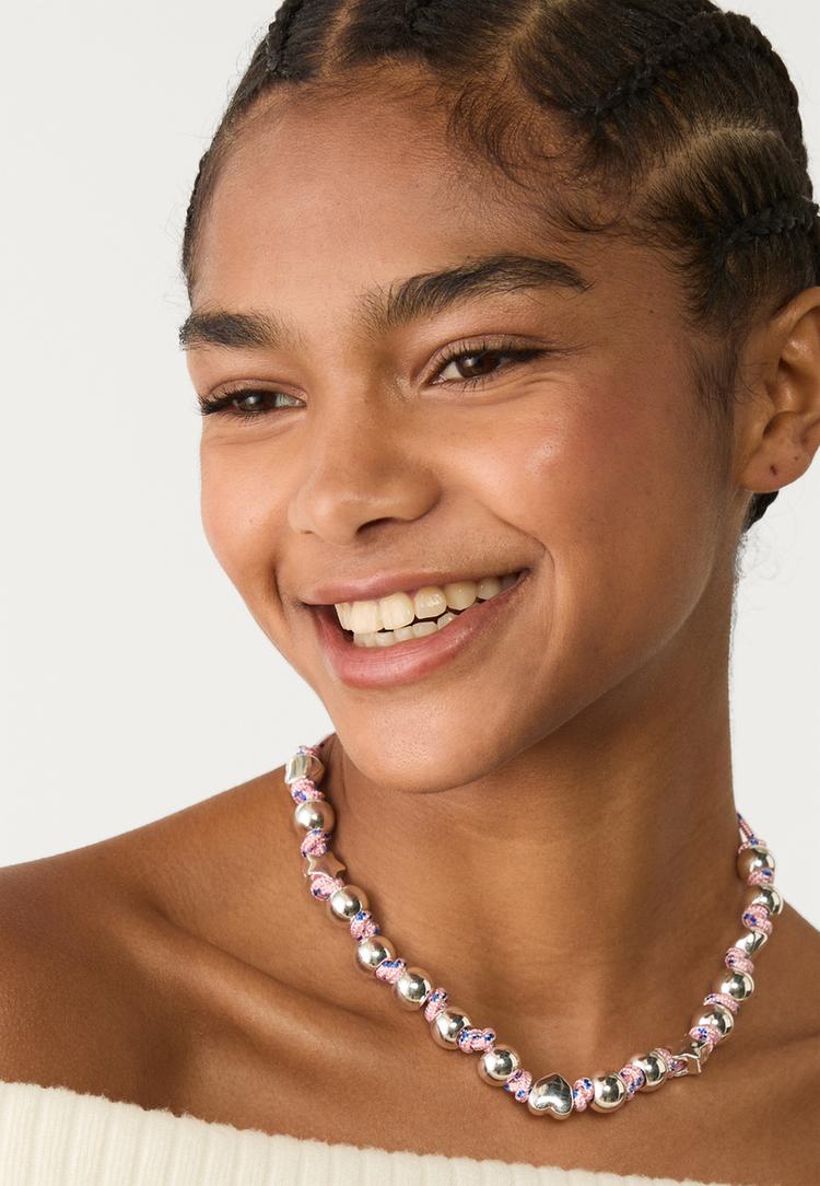 collar bolas cuerda