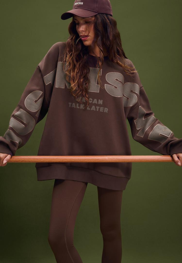 oversize smile baskl sweatshirt