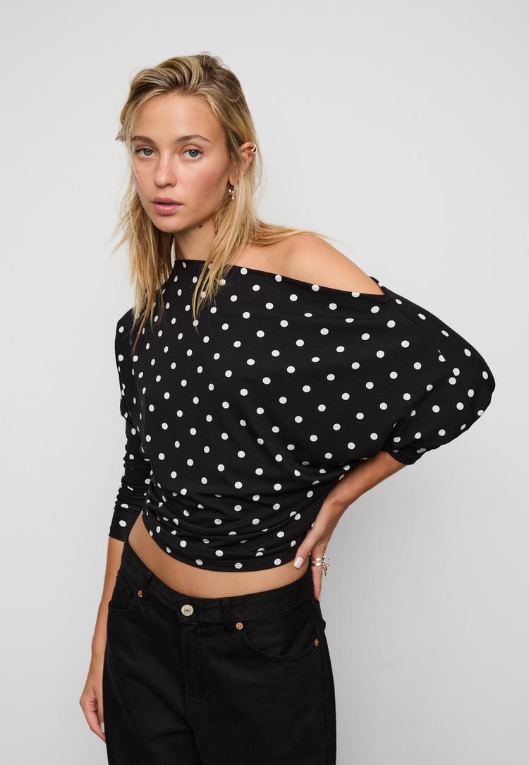 camiseta asimetrica modal topos