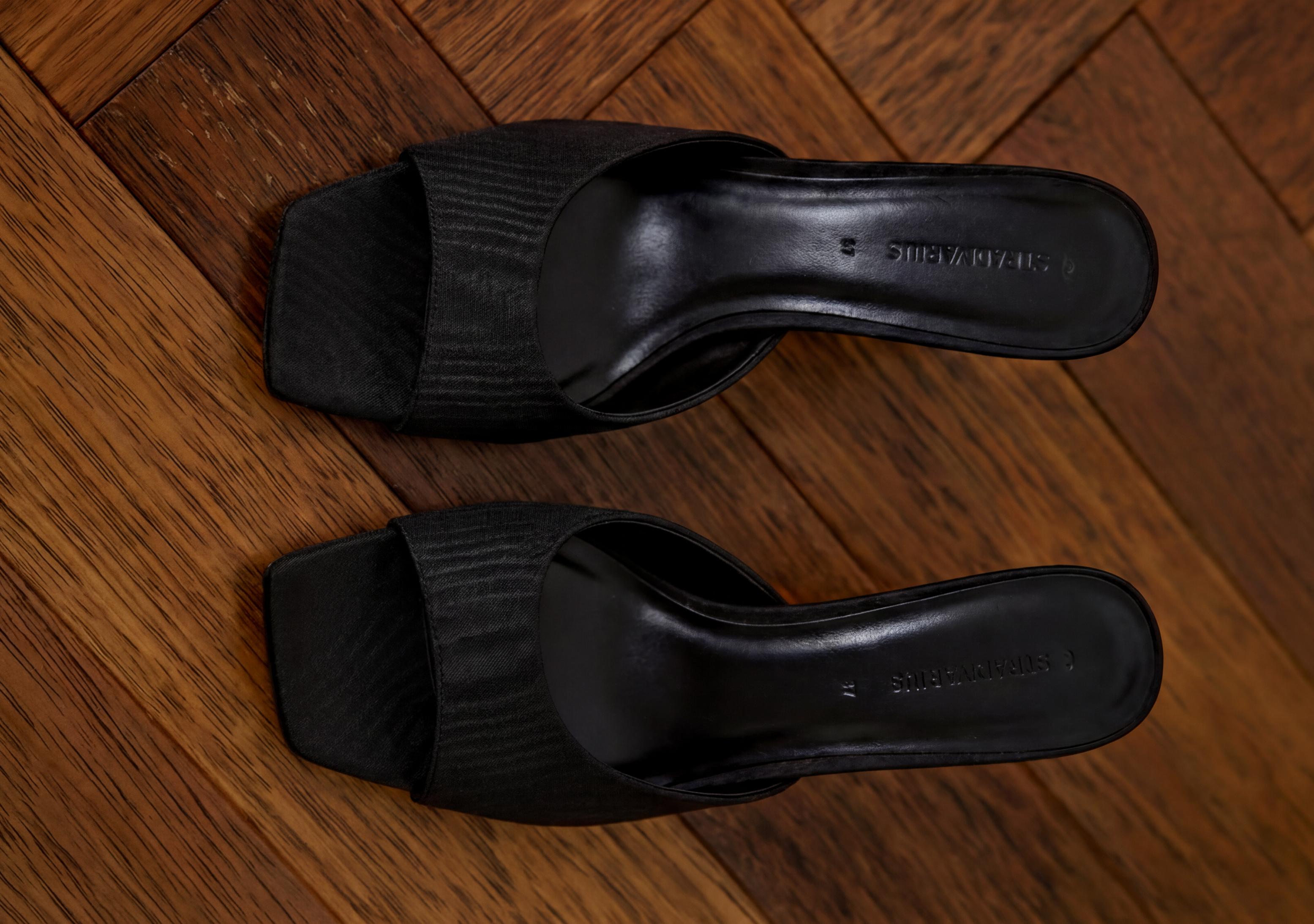 Heeled mule sandals — BLACK