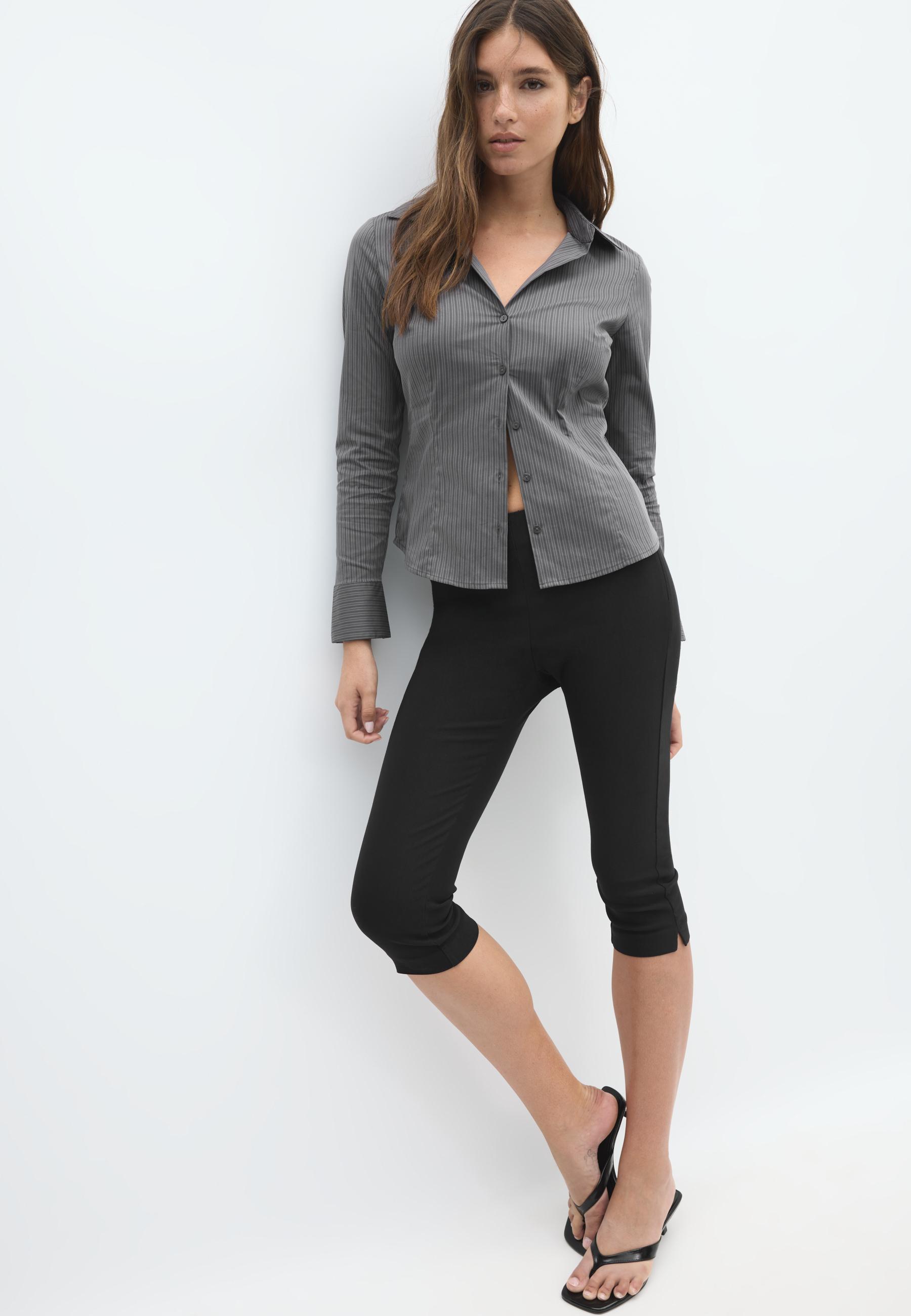 Fitted basic shirt — Pearl grey