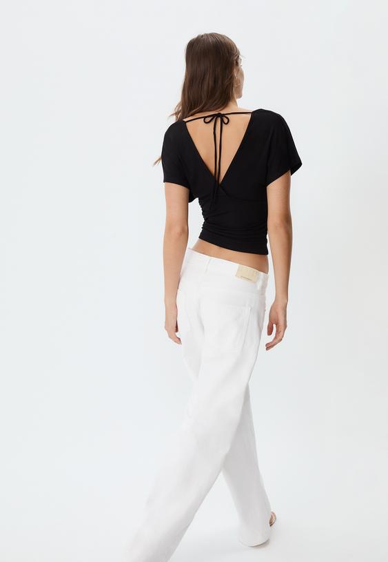 t shirt franzida decote em bico