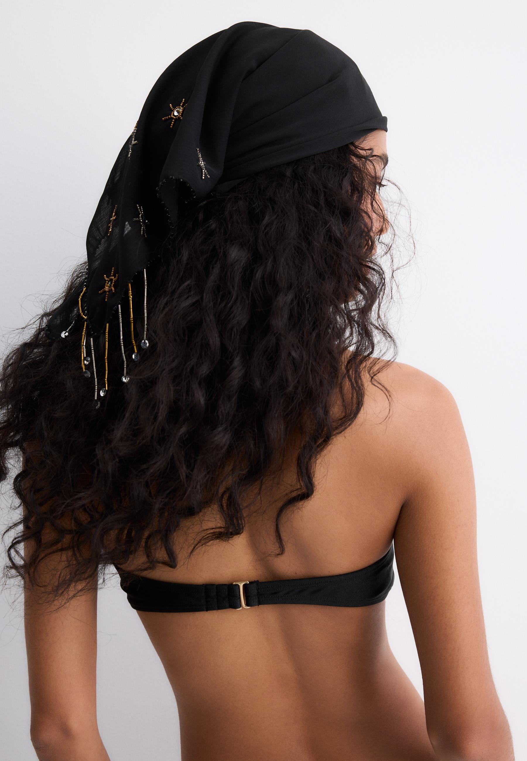 Scarf with rhinestones and fringe detail — Black