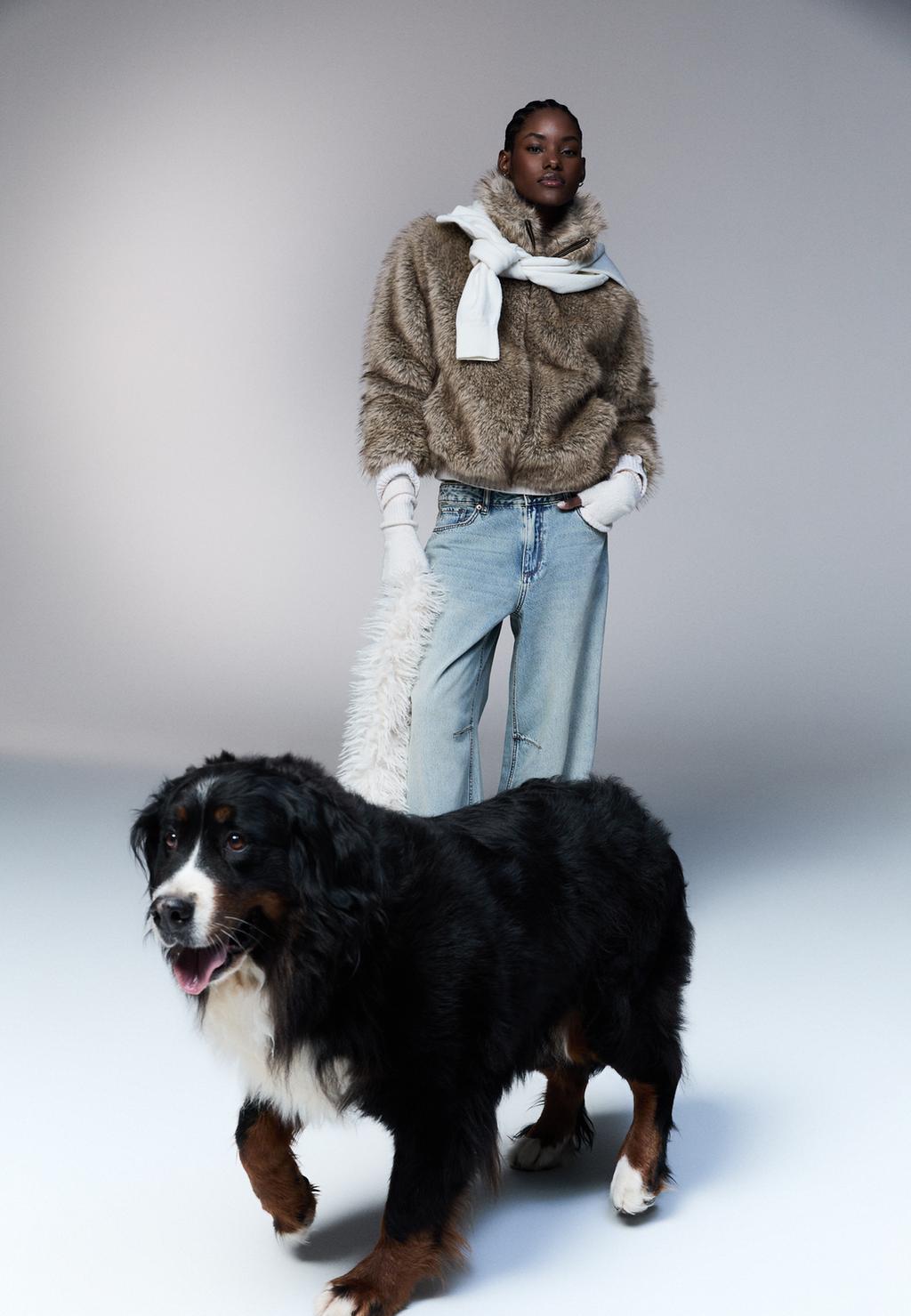 D94 Jeans relaxed fit med brede ben