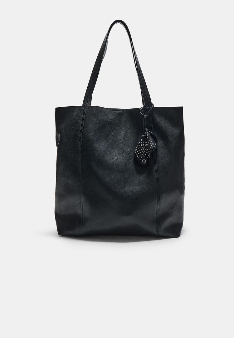 bolso shopper efecto piel detalle flores