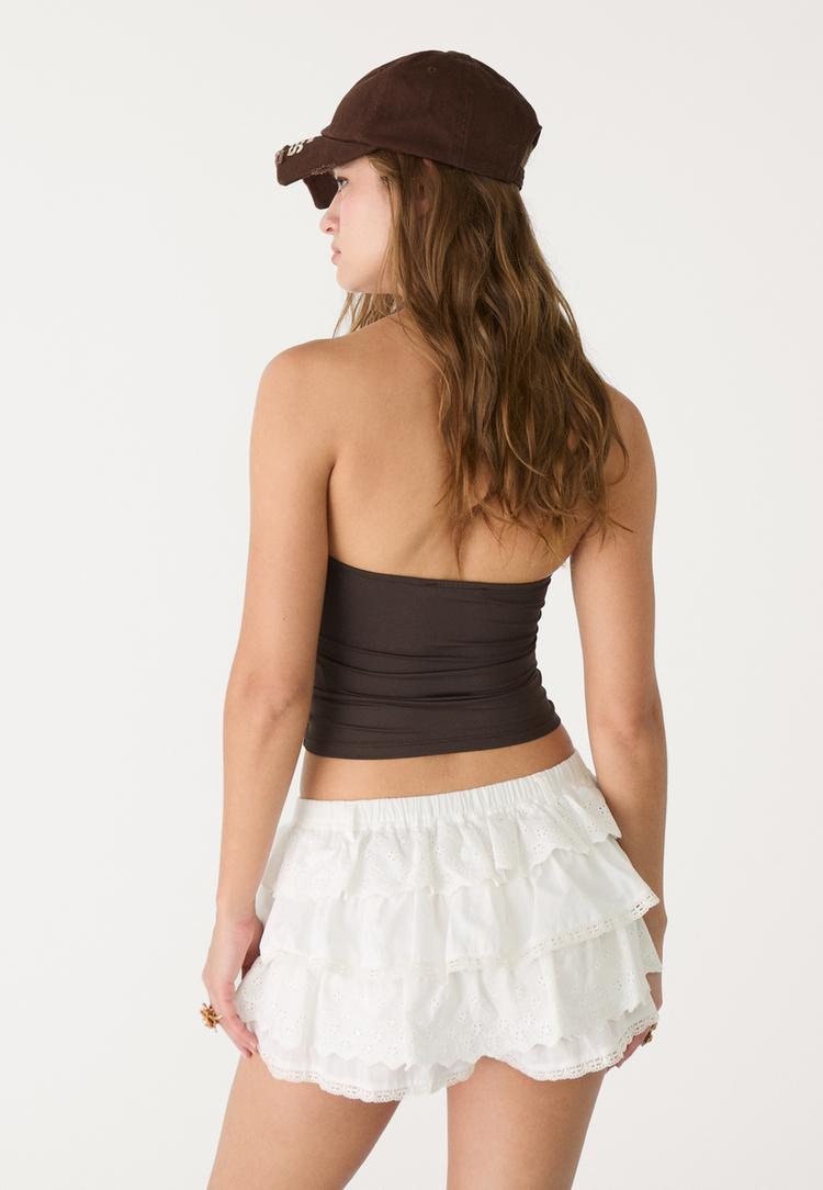 shorts volantes bordados