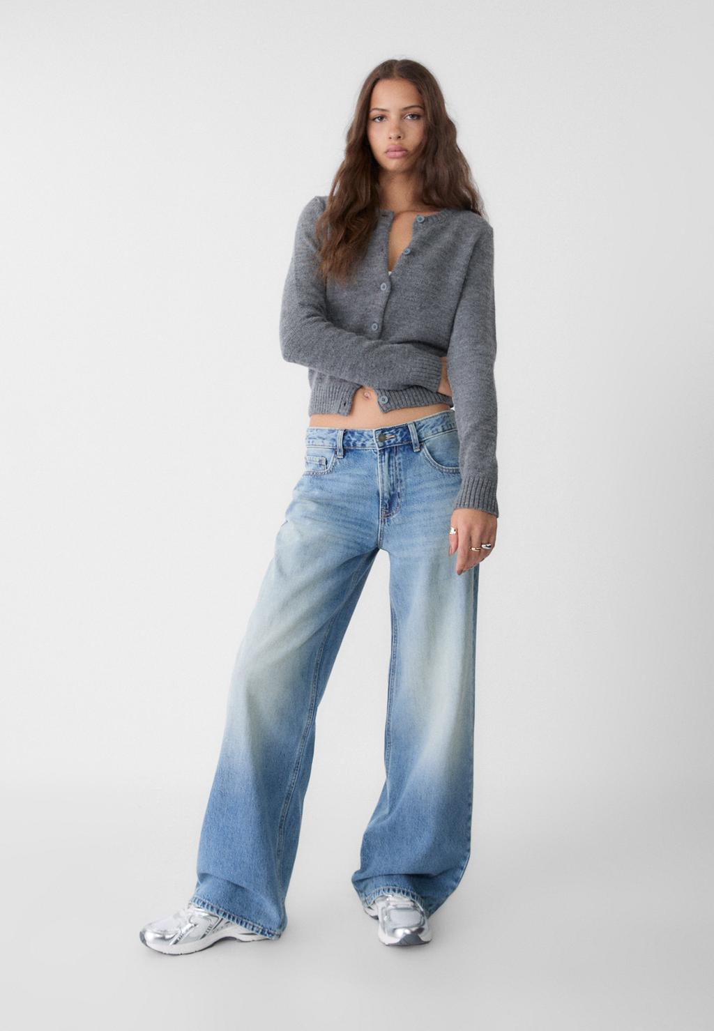 Low waist baggy jeans