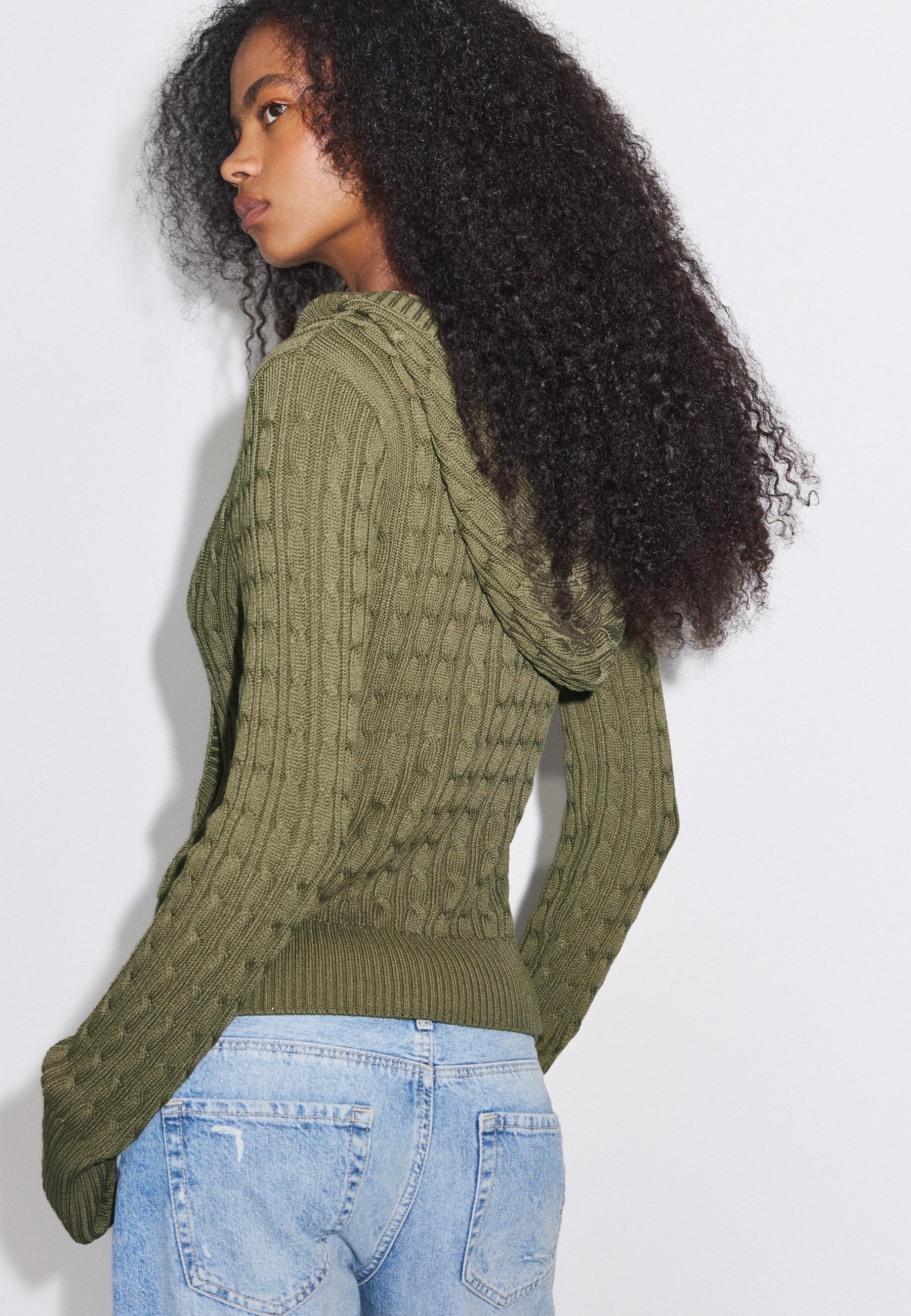Hooded cable-knit jumper — Khaki