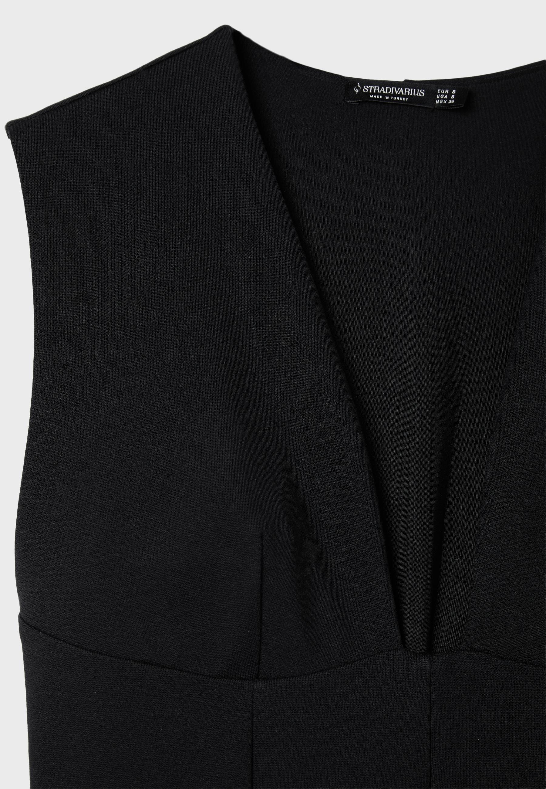 Short V-neck dress — Black