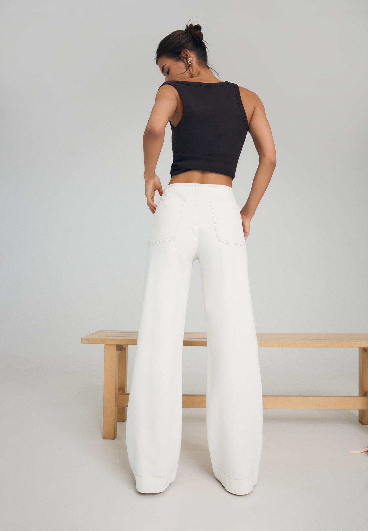 D77 Minimalist trousers with pockets — Vanilla