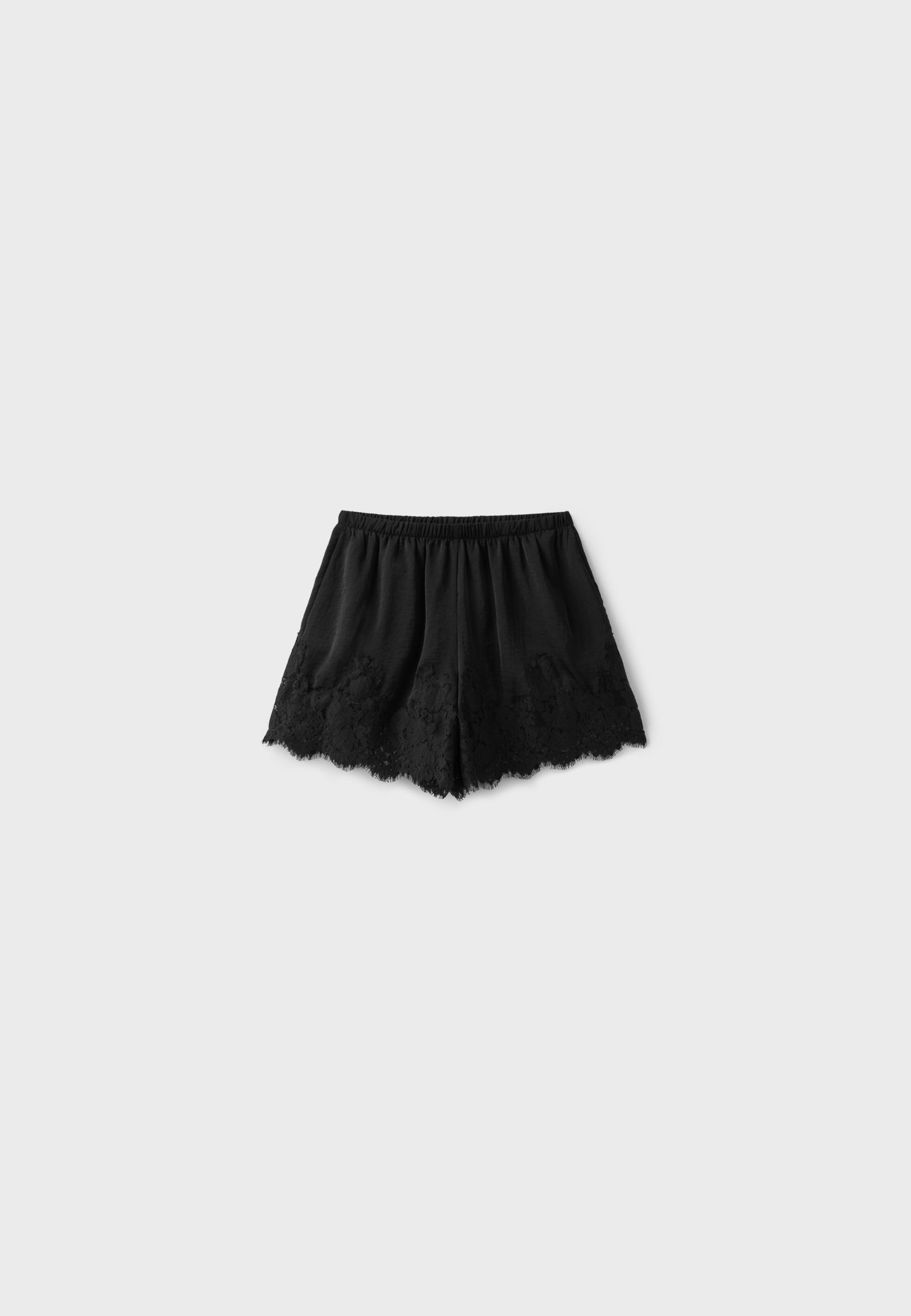 Satin lace shorts — Black