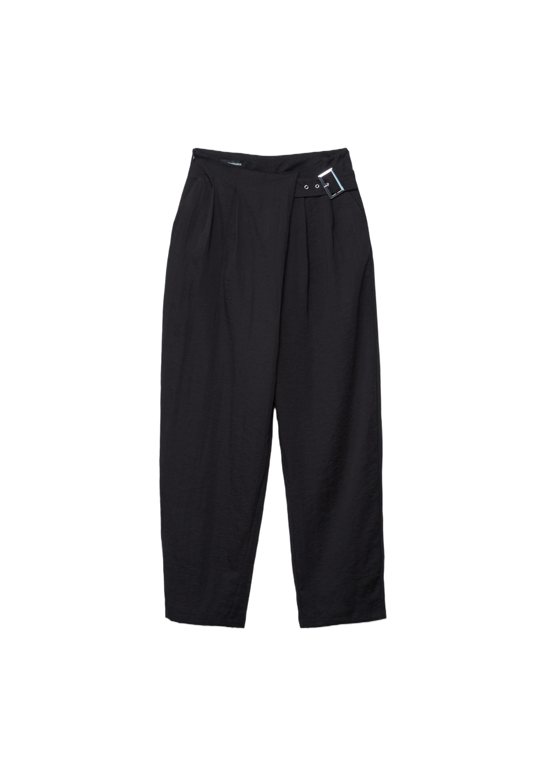 Flowing trousers with a buckle — Black