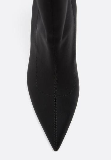 Stiletto topuklu bot