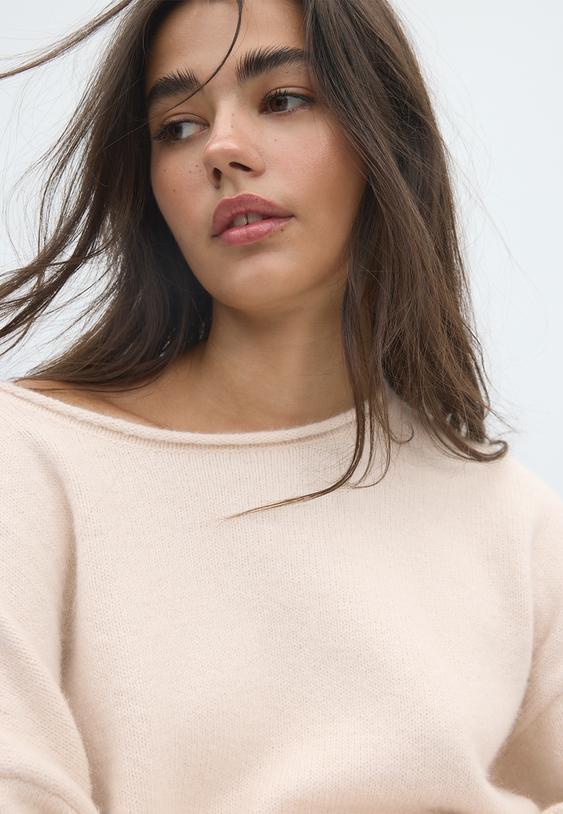 camisola de malha suave com faixa