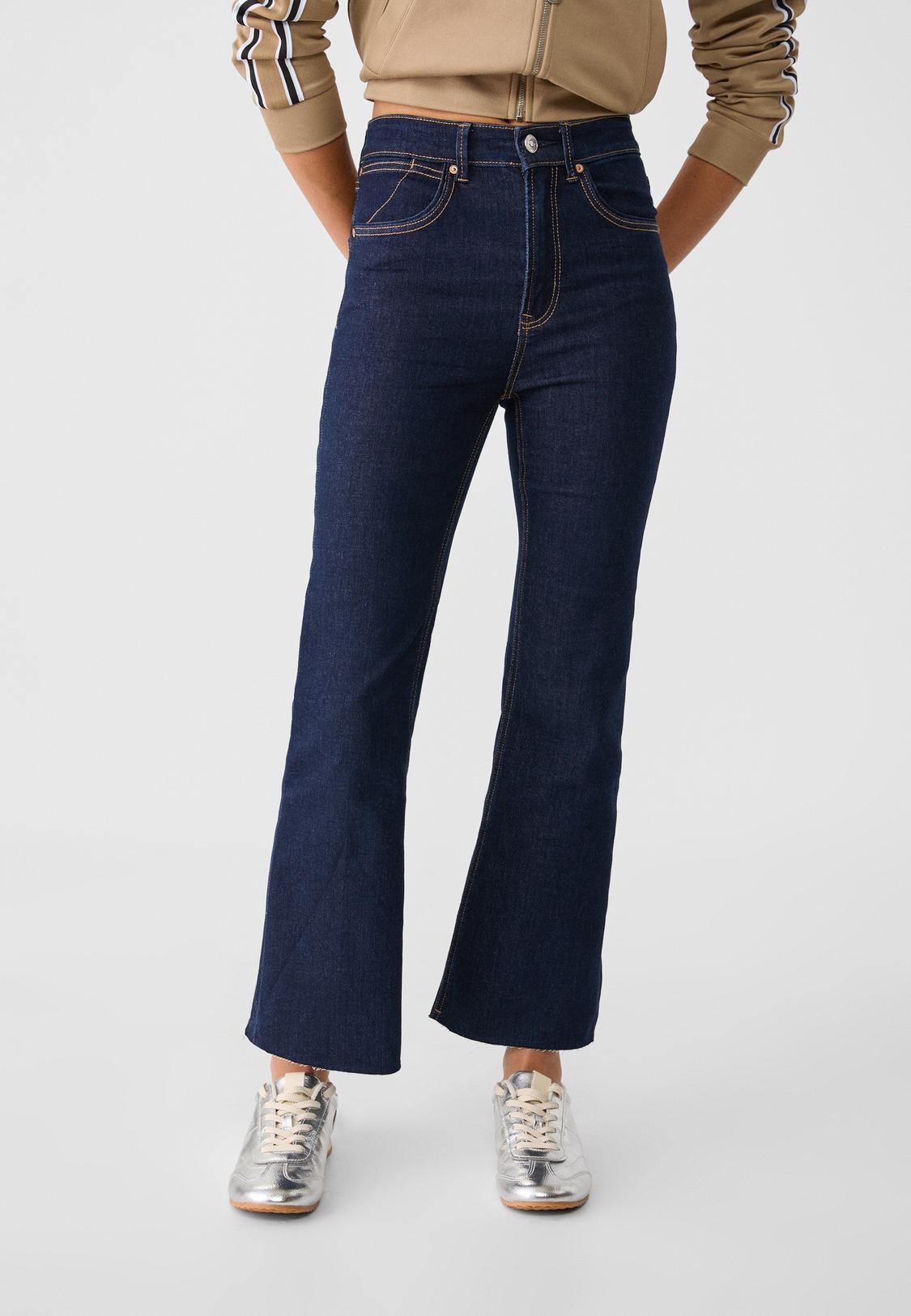 D78 Cropped Flare Pantalon Cropped Stradivarius D78 Cropped Flared