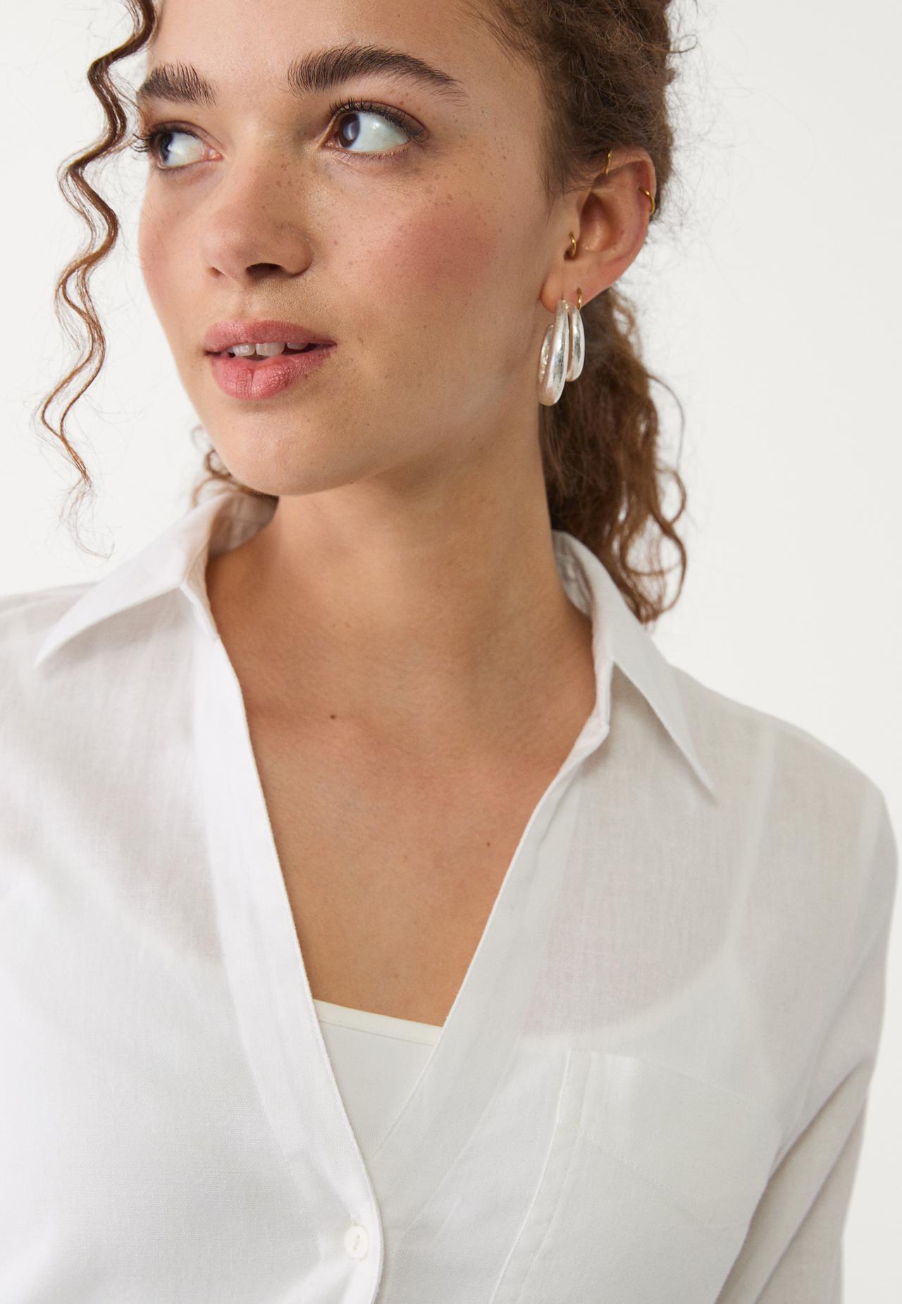 Linen blend shirt with pocket — White