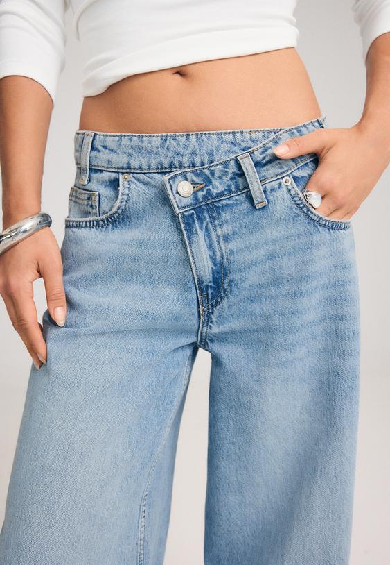 jeans de cintura cruzada
