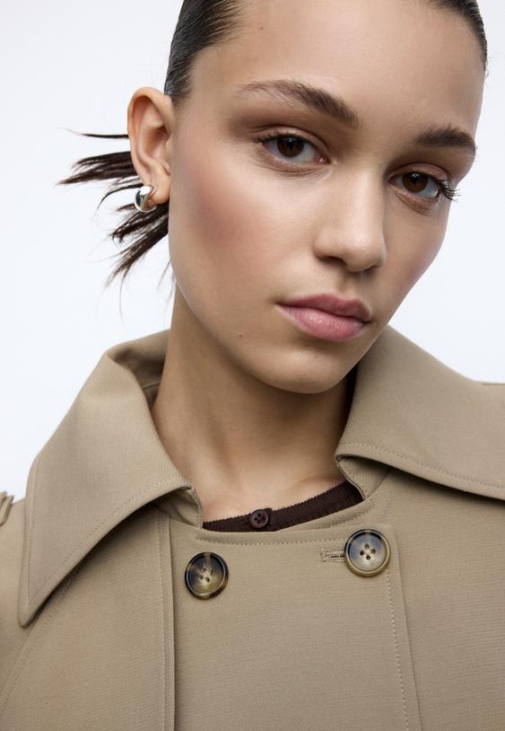 trench fluida corta vestir