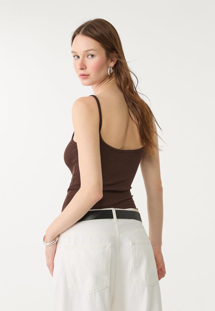 body tirantes canale