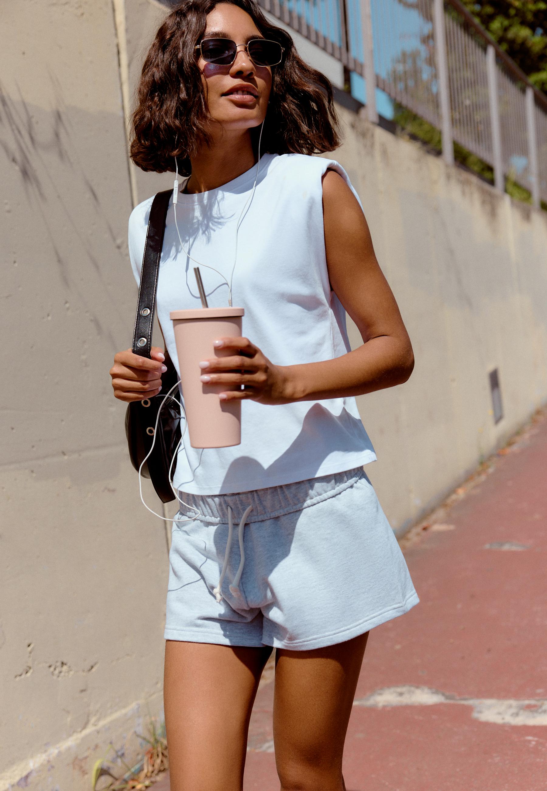 B05 Padded shoulder basic T-shirt — White