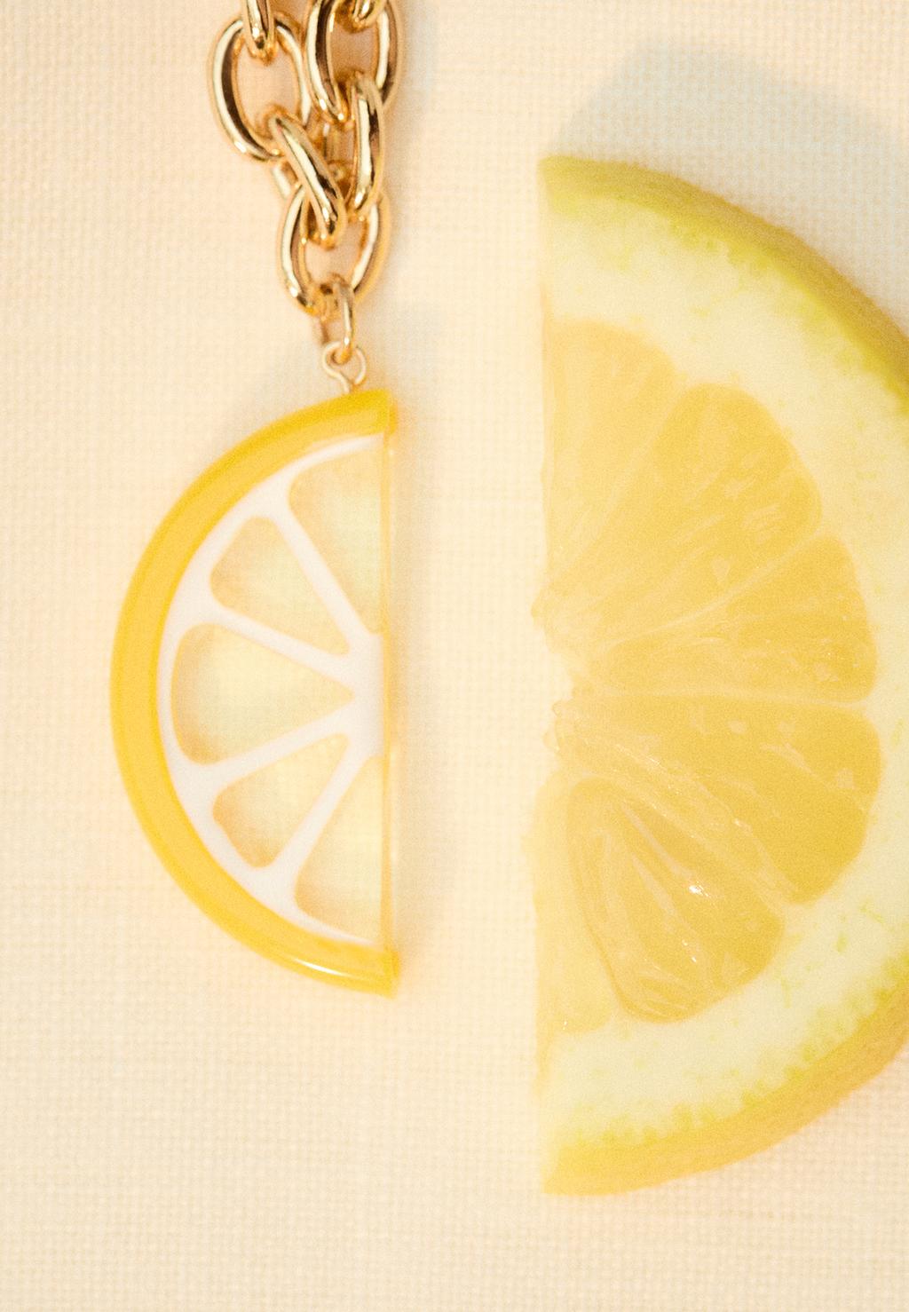 Lot de 2 colliers avec charm citron