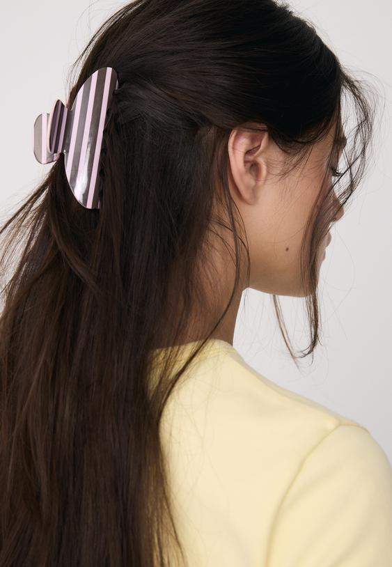 Stradivarius Striped Fur Clip Pastel Pink Os