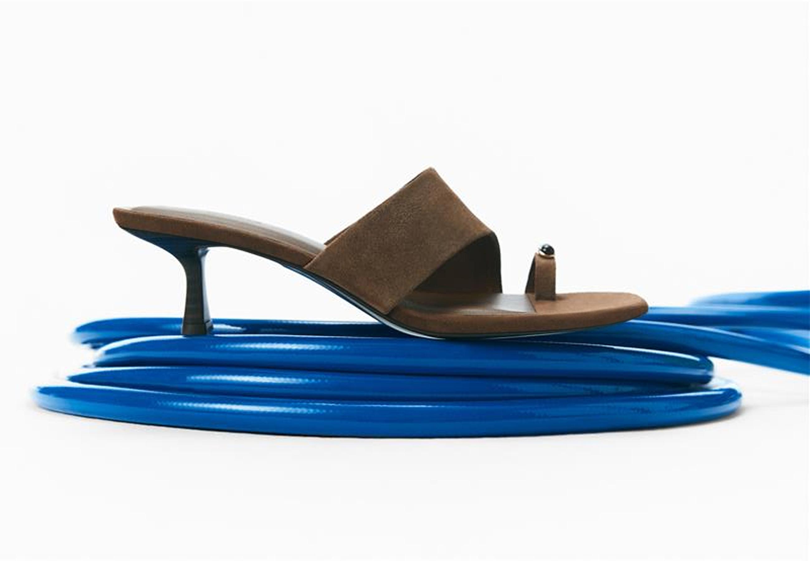 Kitten heel leather sandals — BROWN
