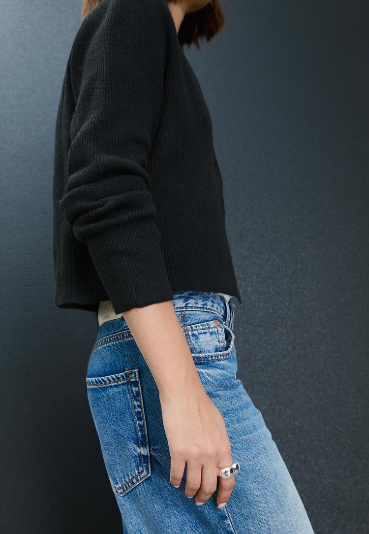 cardigan in maglia a costine bottoni