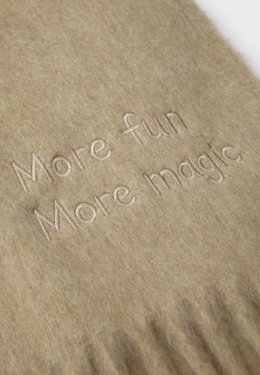 Slogan scarf — Stone 3