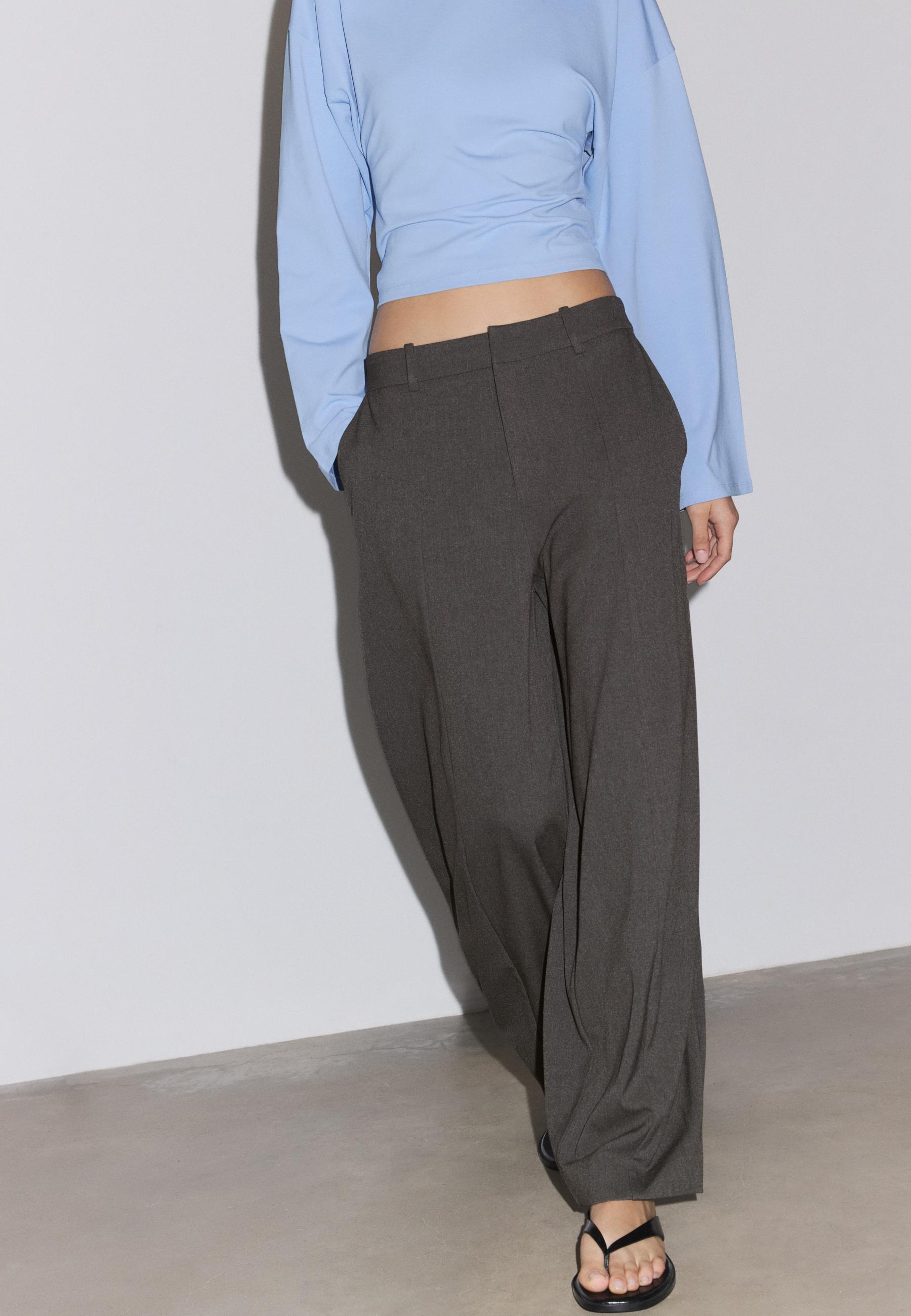 Stradivarius Baggy Παντελόνι Με Πιέτες 0-252 38