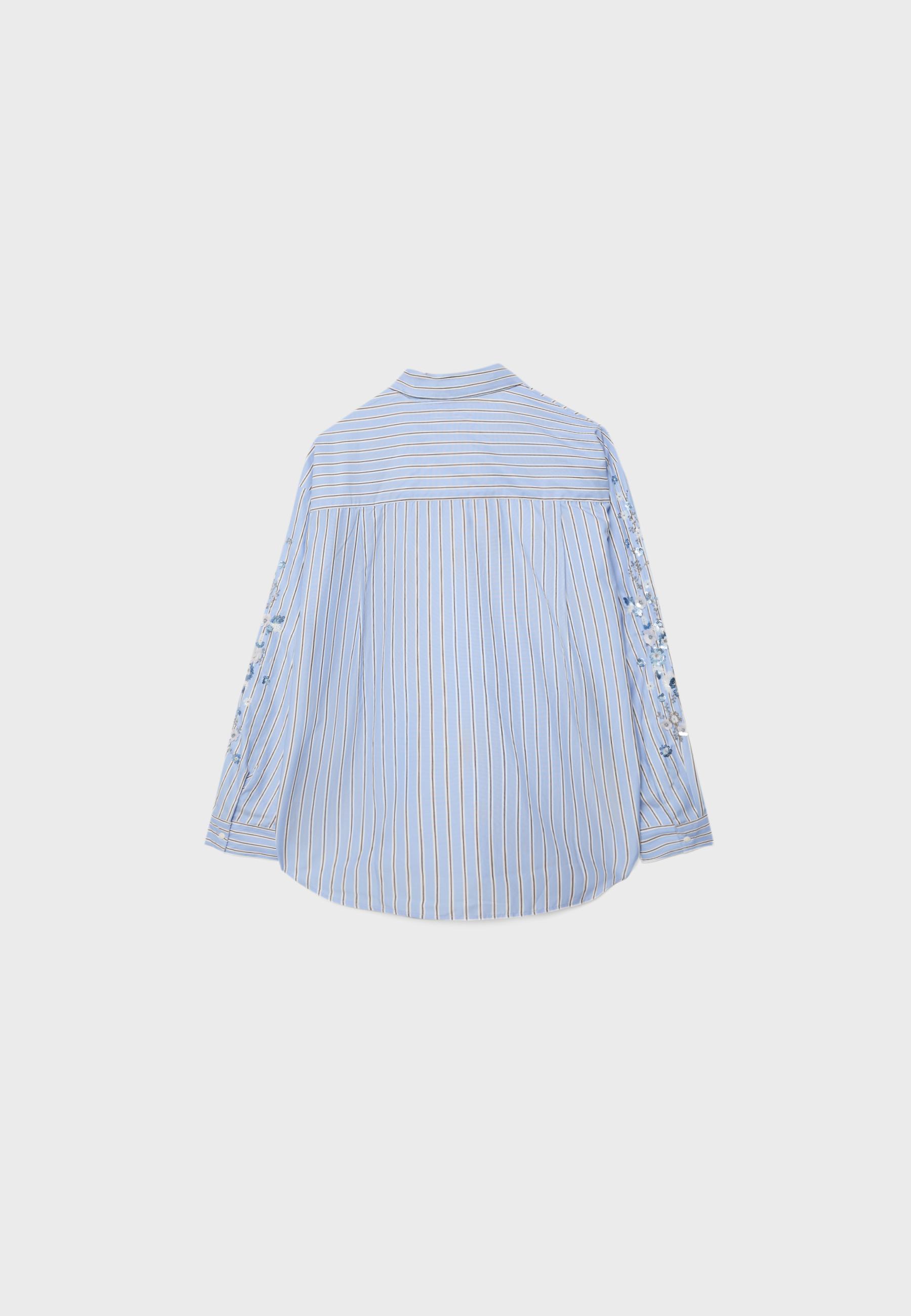 Embroidered sleeve shirt — Sky blue