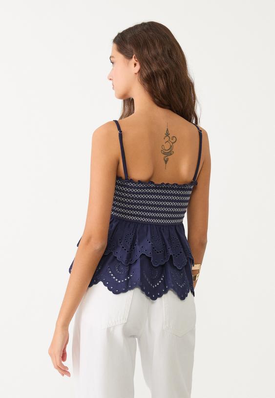 top volantes bordados