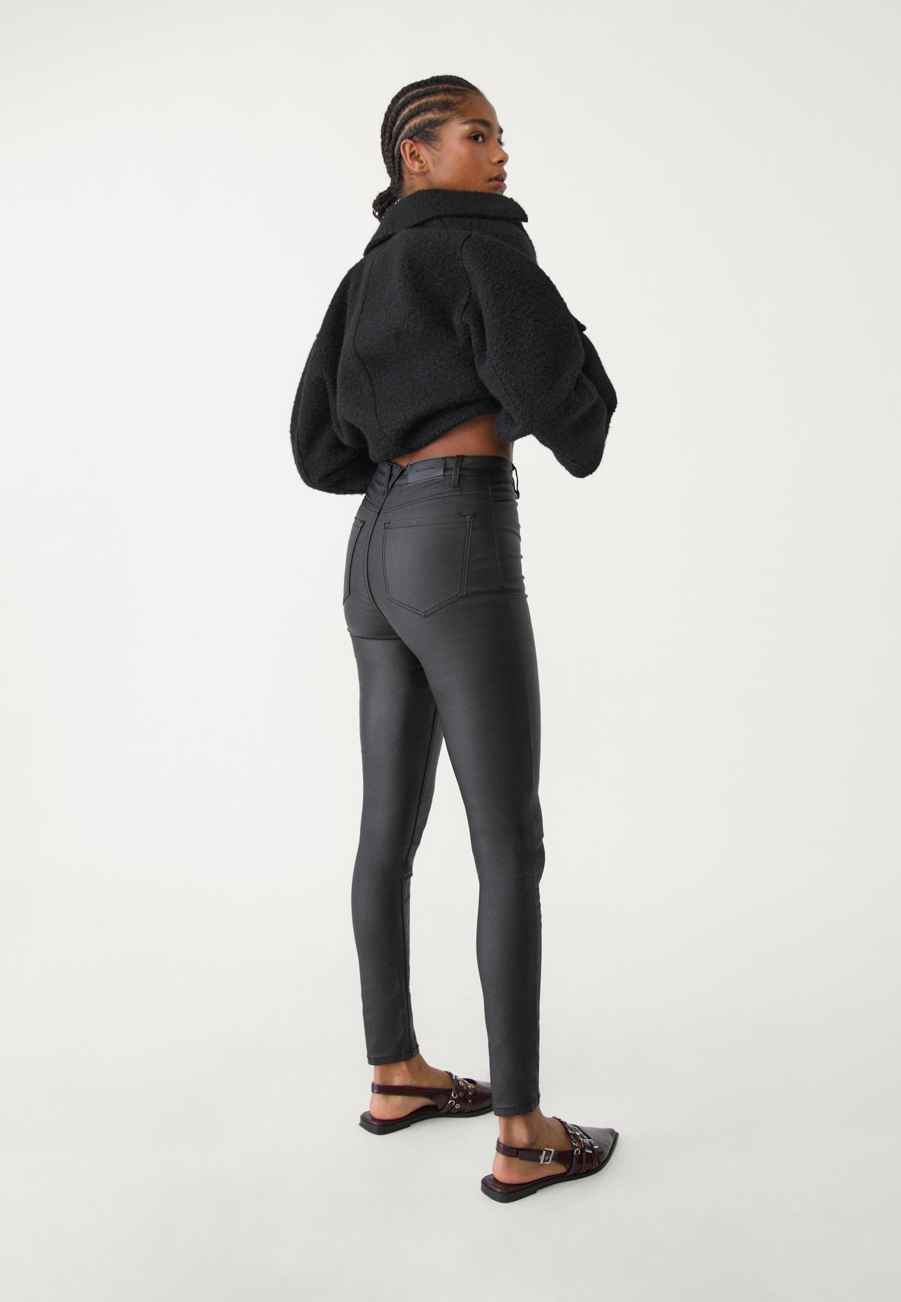 Super high waist coated trousers — Black
