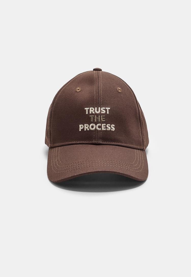 gorra bordada texto