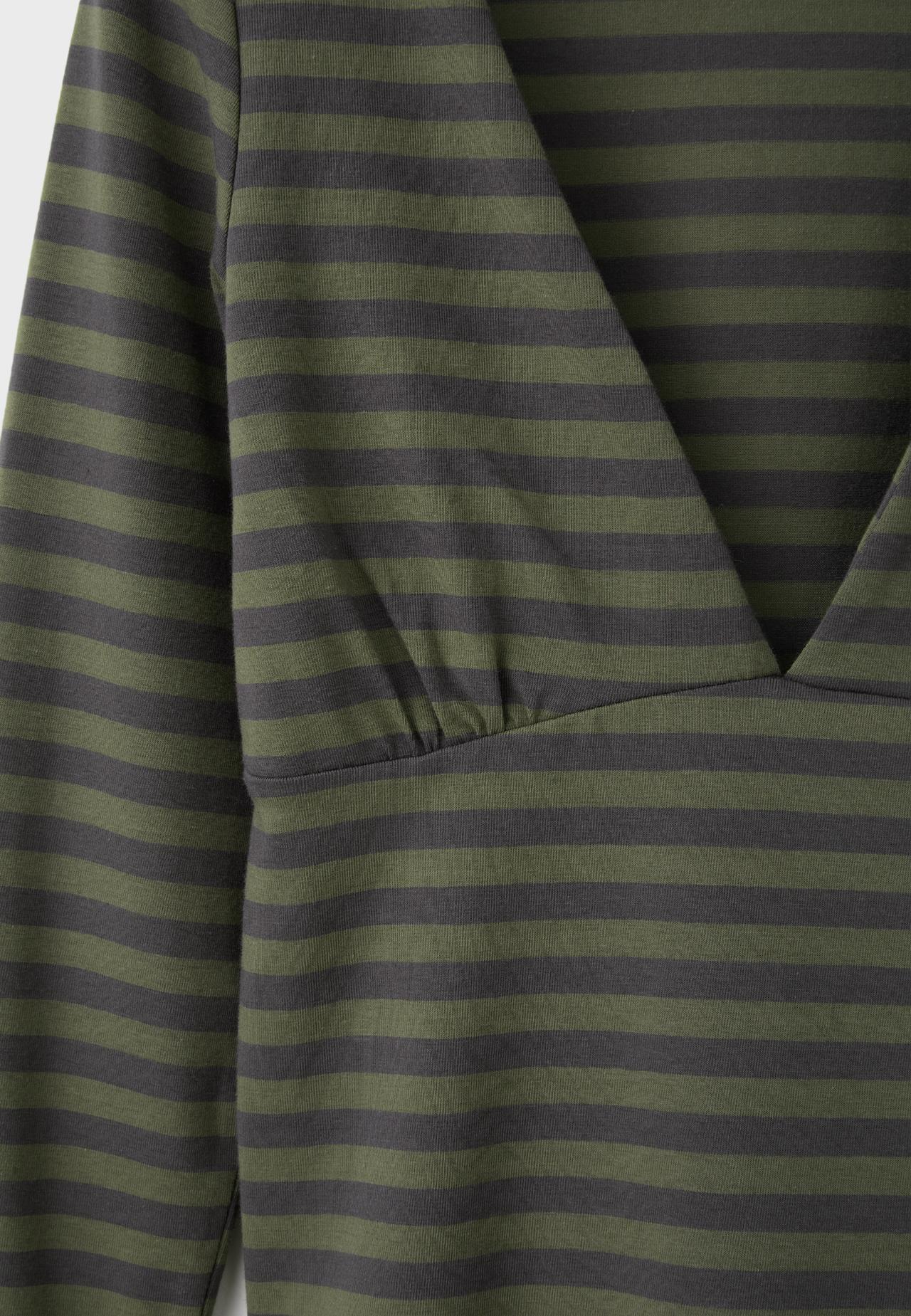 Long sleeve under-bust seam T-shirt — Khaki
