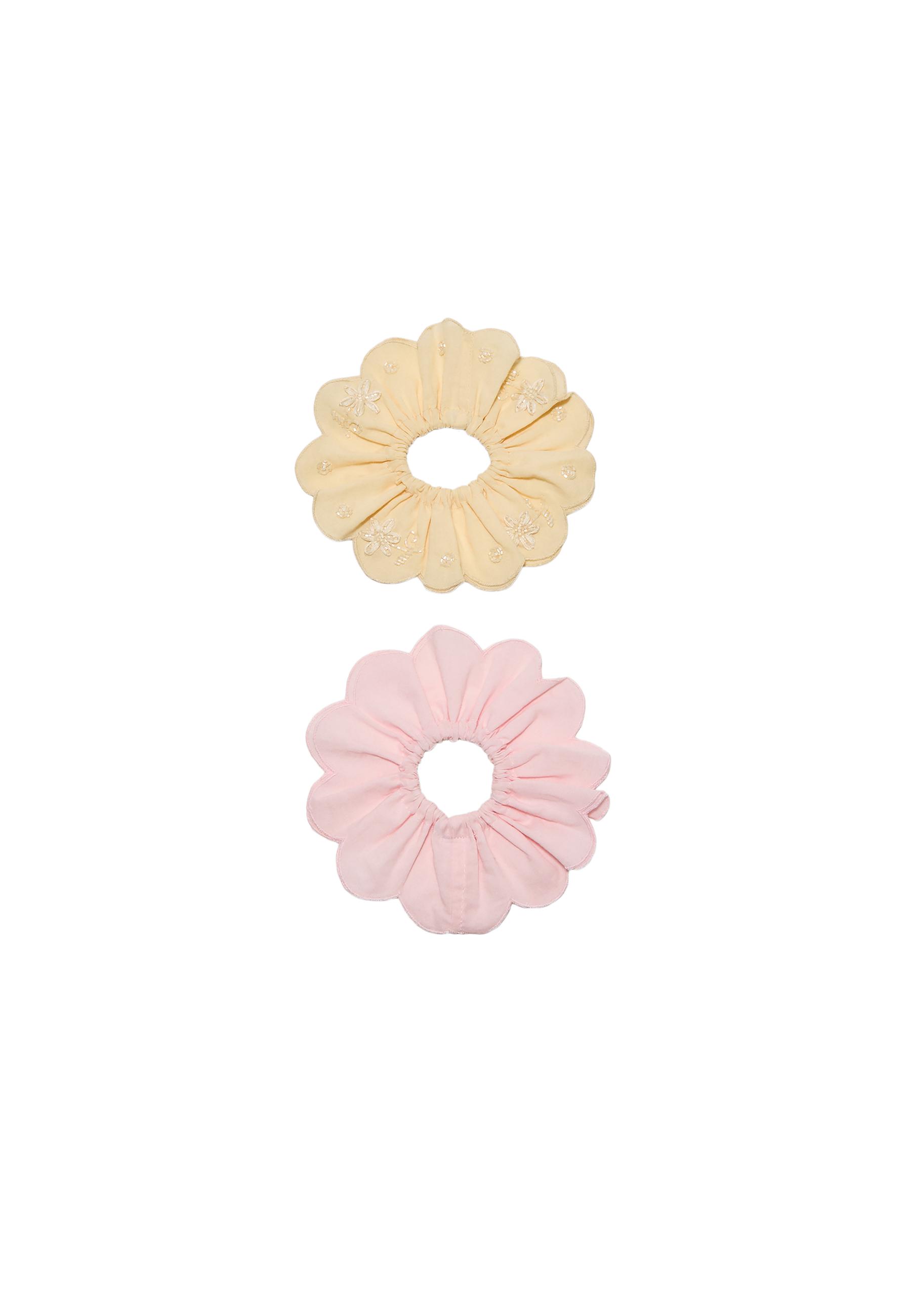 Set of 2 embroidered scrunchies — Ecru