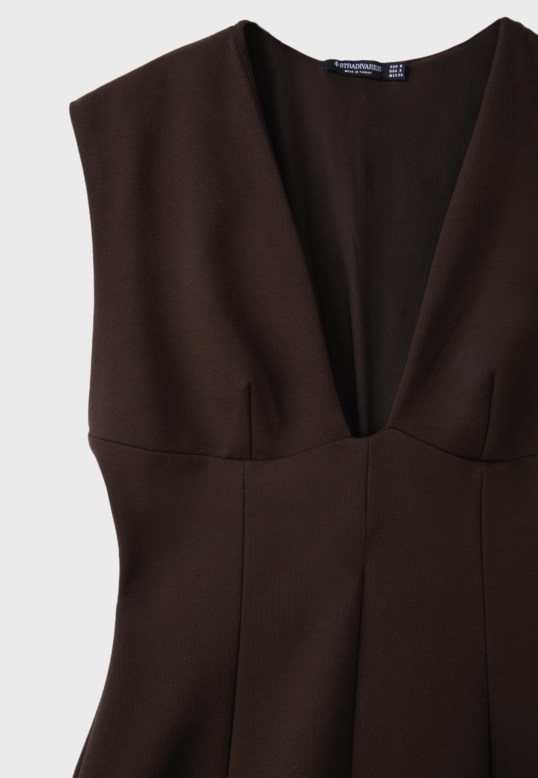Short V-neck dress — Brown