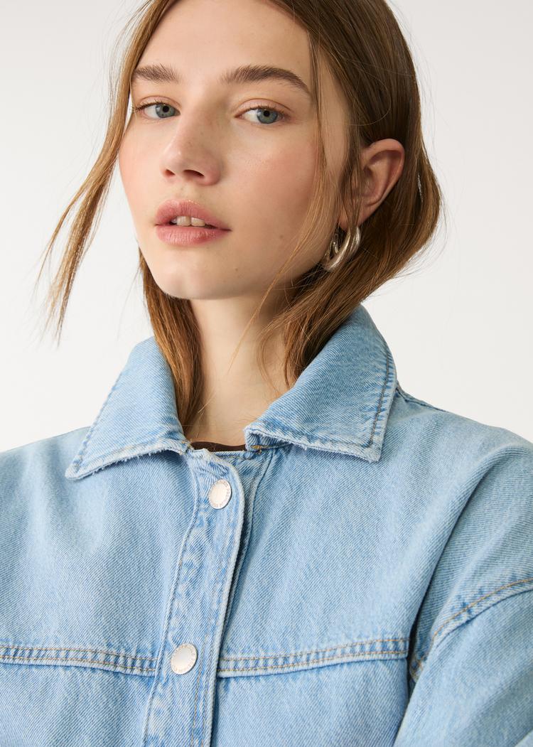 cazadora denim bolsillos