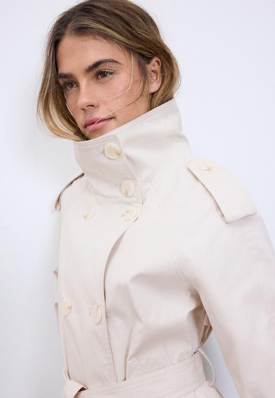 trench collo alto cintura