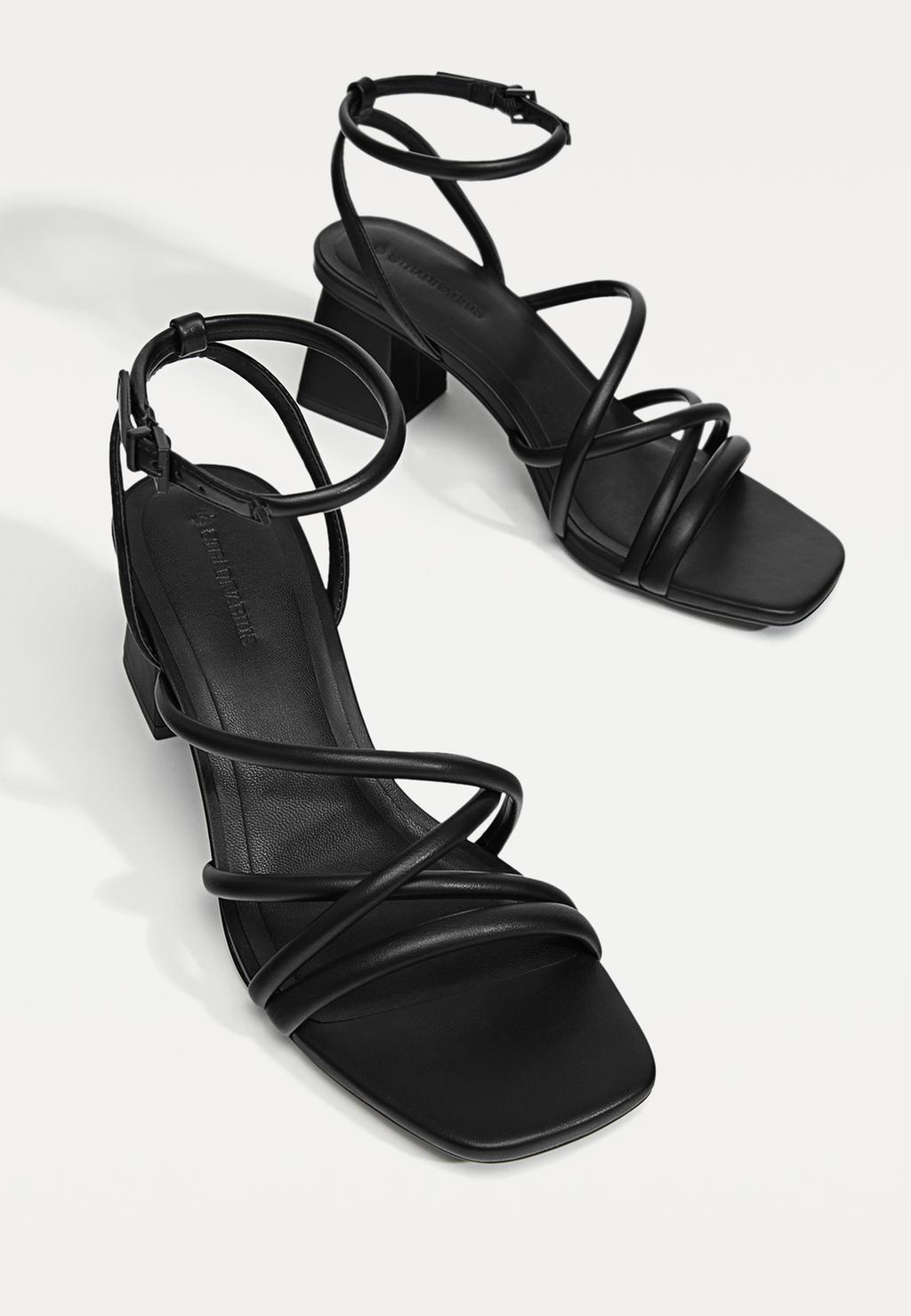 Sandales à talon à brides